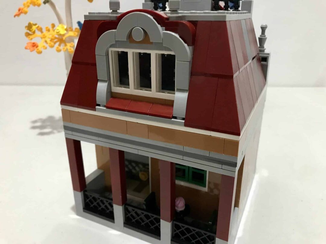 Improving Official LEGO® Modular Buildings on a Budget | Custom Corporate LEGO® Gift Models / MOCs Alex Nunes 11