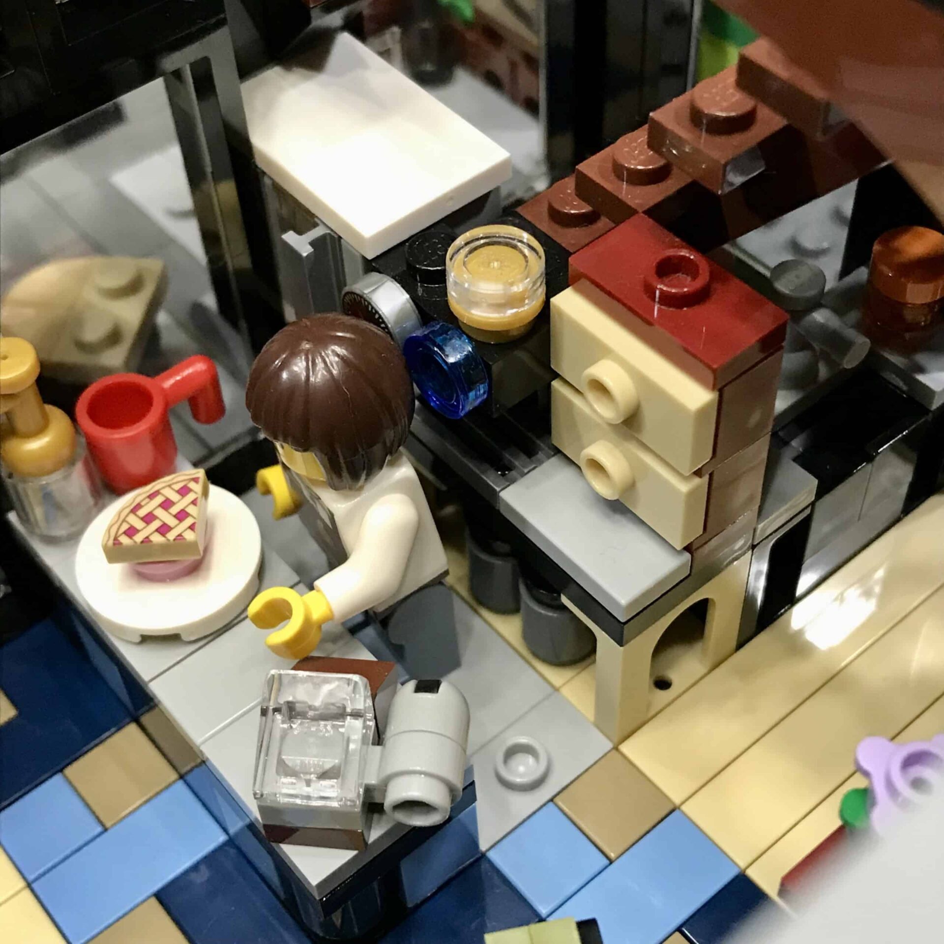 IMPROVING OFFICIAL LEGO MODULAR BUILDINGS ON A BUDGET 21