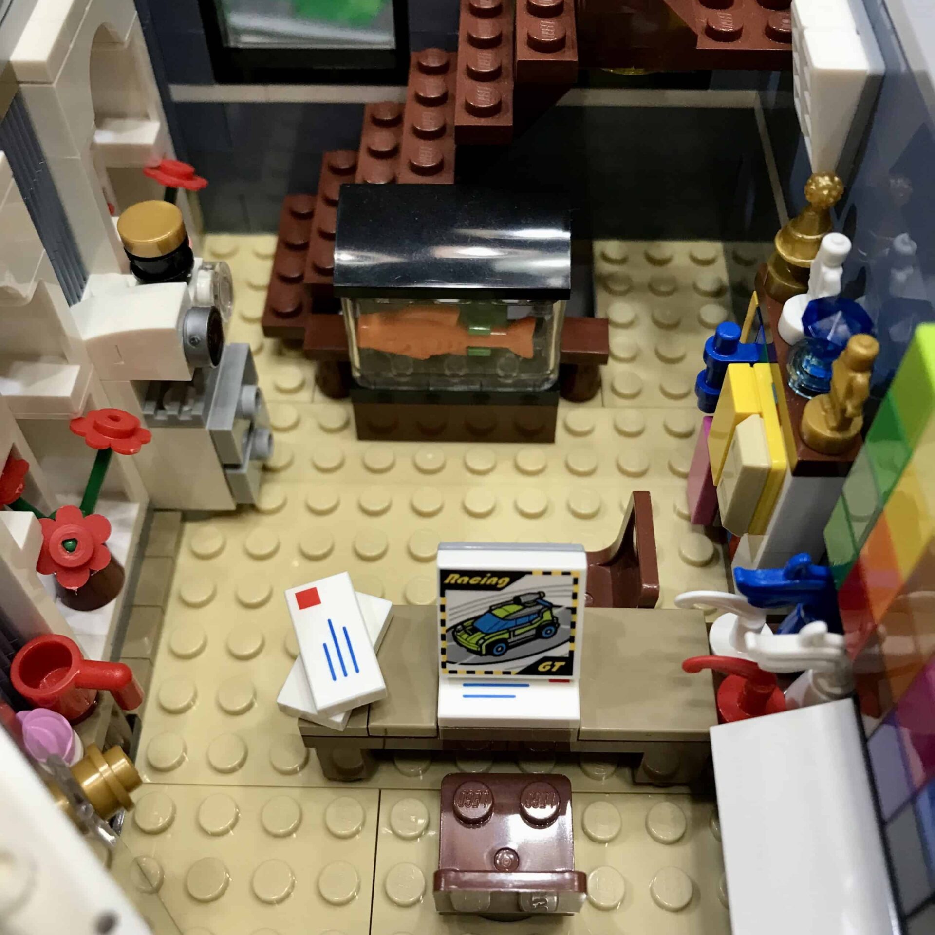 IMPROVING OFFICIAL LEGO MODULAR BUILDINGS ON A BUDGET 8