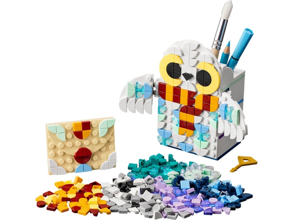 LEGO-DOTS-Hedwig-Pencil-Holder-41809-4-1